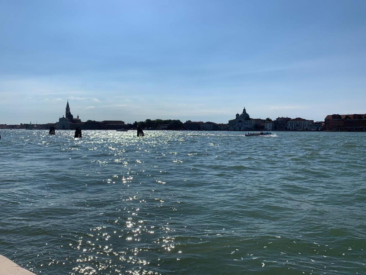 Ca' del Squero vicino alla Salute Venecia Exterior foto
